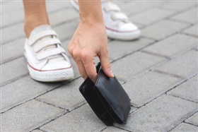 De niet-naleving van opgelegde verplichting(en) in een dienstnota en tucht