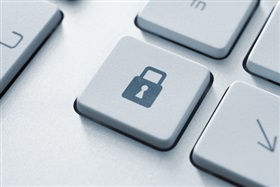 Incorrecte tijdsregistratie, het niet locken van een pc en de retroactieve werking van het tuchtontslag